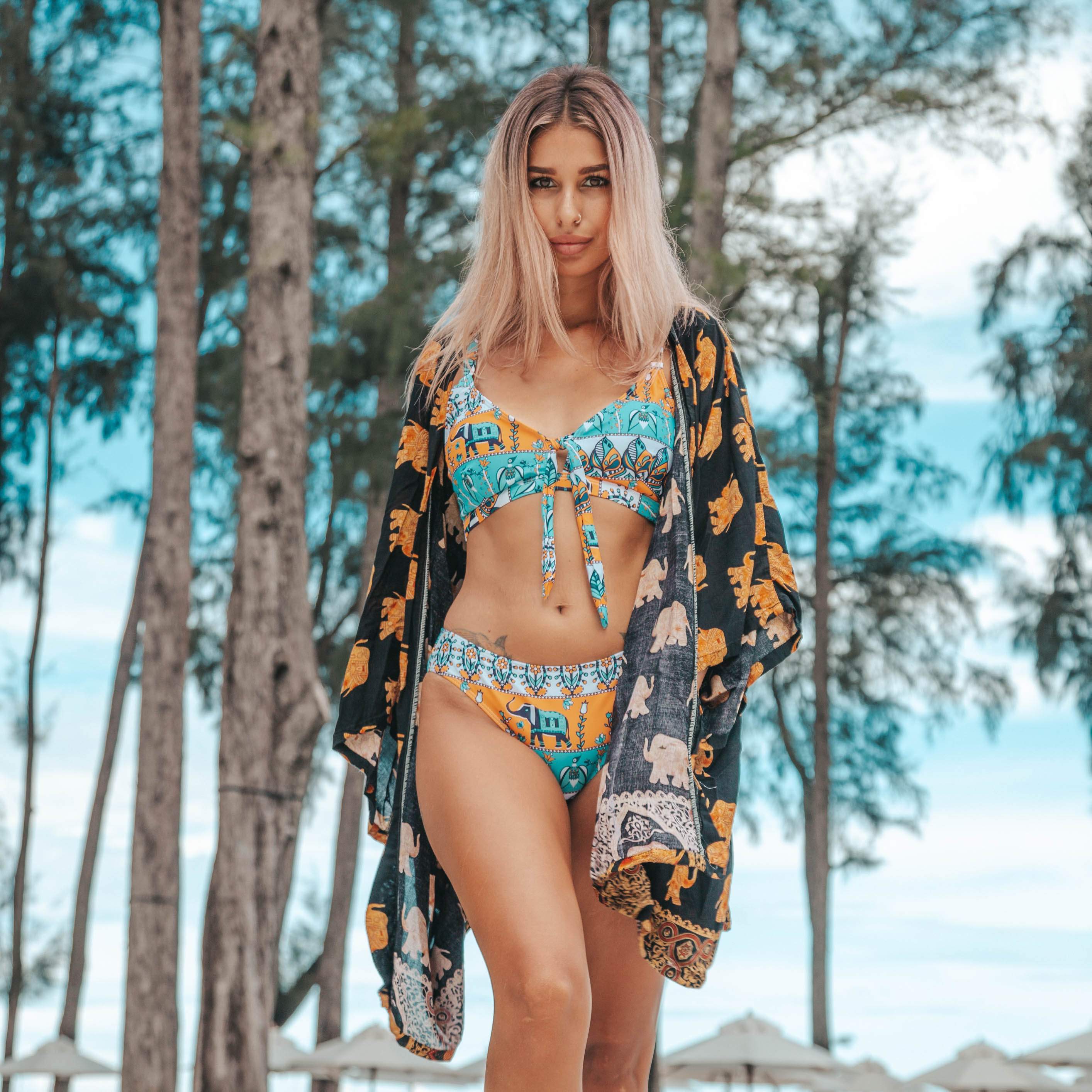 SAVANNA ELEPHANT KIMONO Elepanta Beach Kimono | Unisex - Buy Today Elephant Pants Jewelry And Bohemian Clothes Handmade In Thailand Help To Save The Elephants FairTrade And Vegan